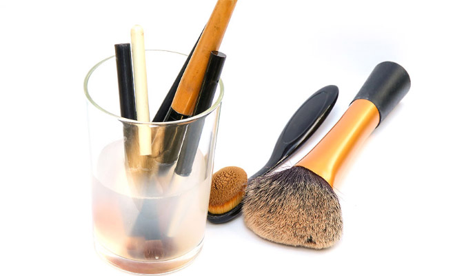 Clean Makeup Brushes
