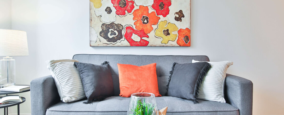 How to Remove an Ink Stain from a Fabric Couch