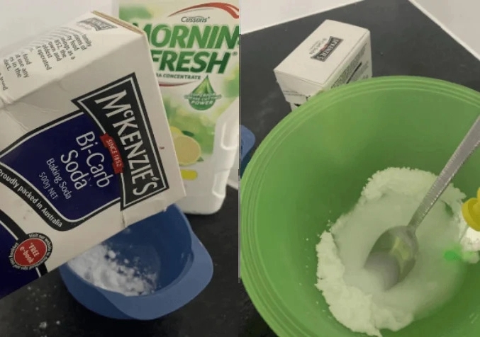 Making Soap Scum Cleaning Solution