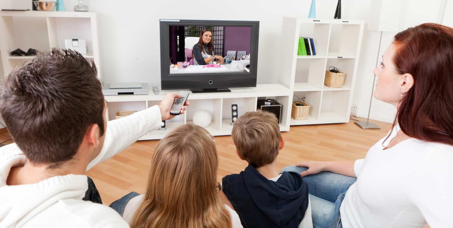 Top 5 Areas to Clean During an Ad Break